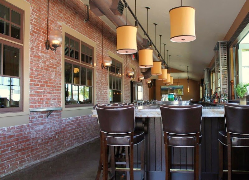 COLOMBO'S RESTAURANT