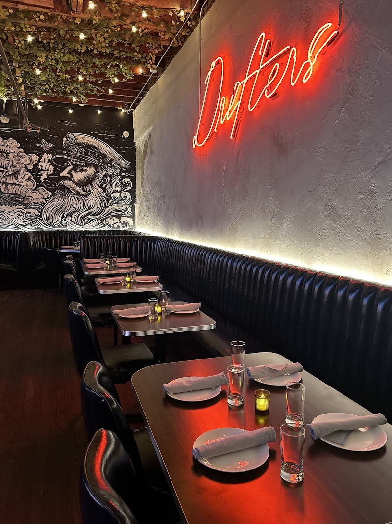 Drifters Kitchen & Bar