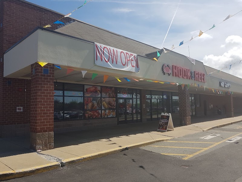Hook & Reel Cajun Seafood & Bar