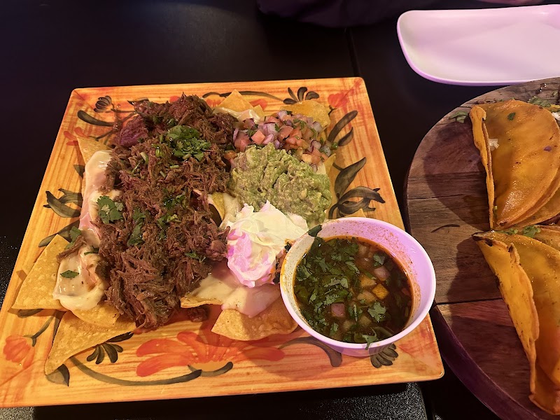 La Mesa Restaurant & Lounge