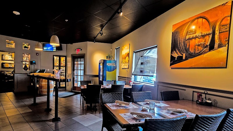 Nuno's Restaurant & Lounge