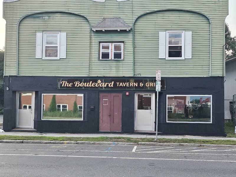 The Boulevard Tavern & Grill